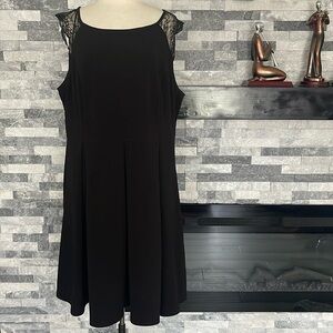 Torrid Dress Womens Sz3 Black Fit & Flare Lace Sleeveless